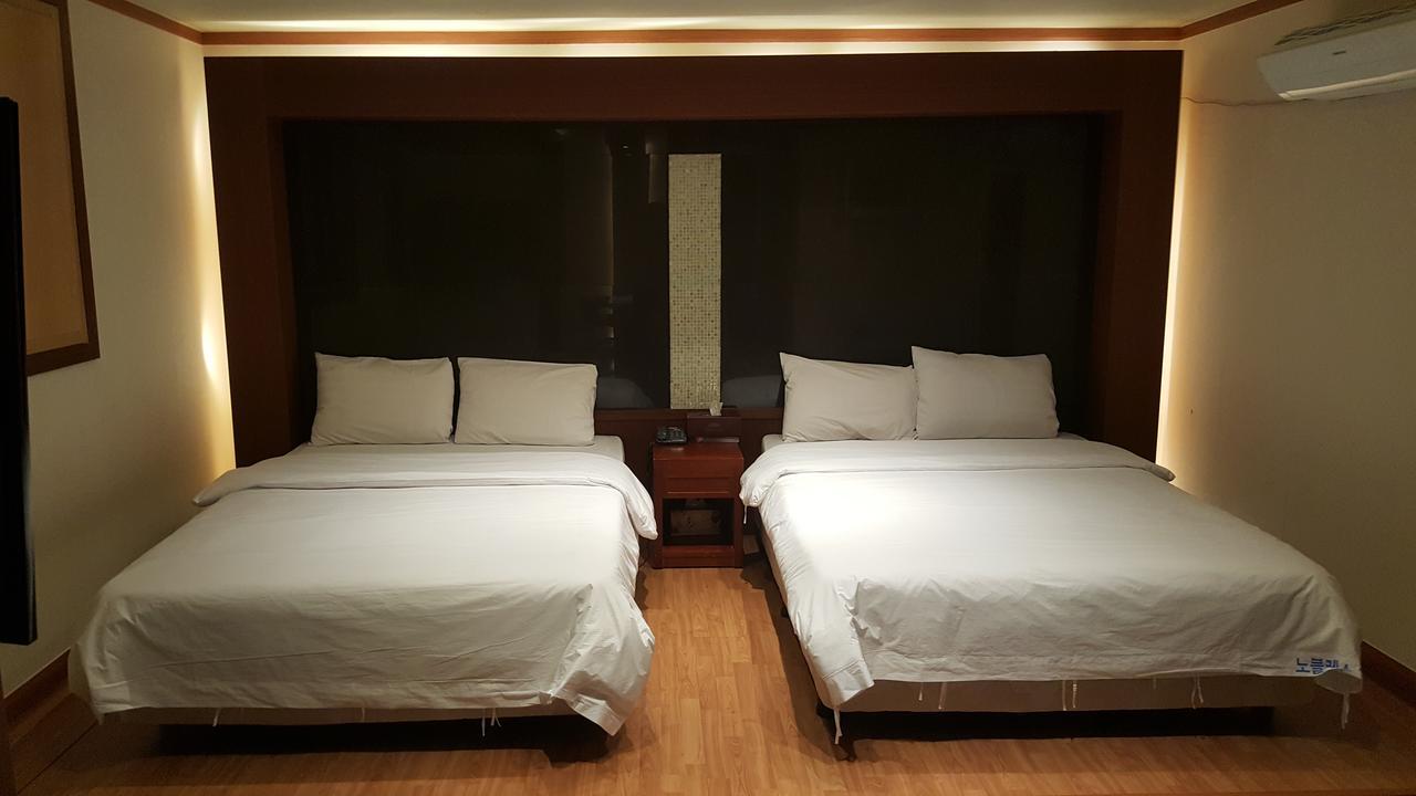 东大门伊夫林酒店 首爾 外观 照片