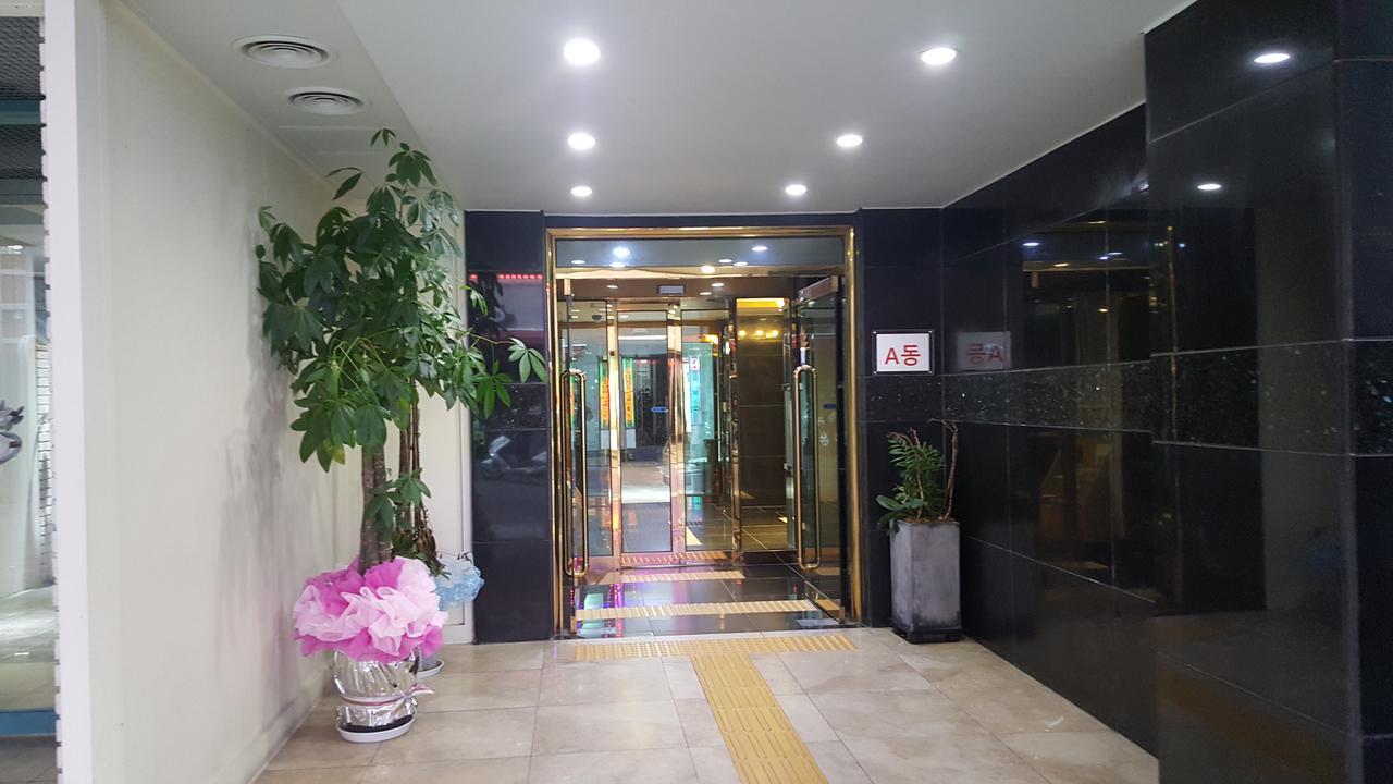 东大门伊夫林酒店 首爾 外观 照片